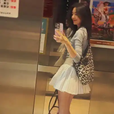 黄俊